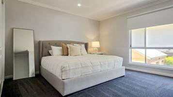 3 bedrooms, desk, iron/ironing board, travel cot