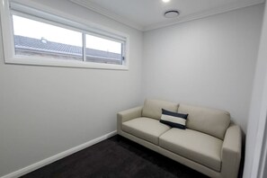 スマートテレビ、書斎 / ワークスペース