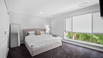 3 bedrooms, desk, iron/ironing board, travel cot