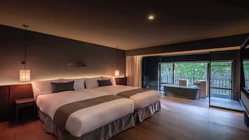 Superior Twin with Balcony | Free WiFi