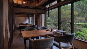Nhà hàng