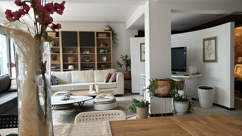 Large Apartment Near Kazanlak Center