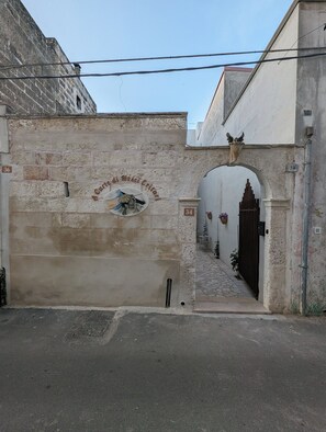 Façana frontal de l'allotjament