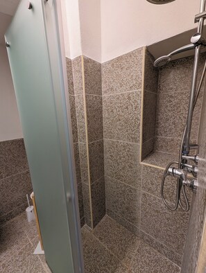 Chambre Double Deluxe | Salle de bain