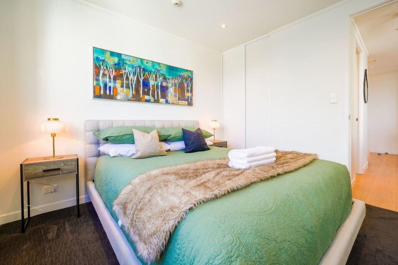 1 slaapkamer, een strijkplank/strijkijzer, gratis wifi, beddengoed