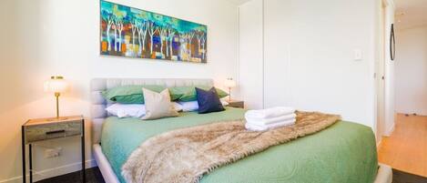 1 bedroom, iron/ironing board, WiFi (free), bed sheets