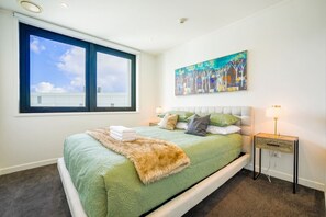 1 bedroom, iron/ironing board, WiFi (free), bed sheets