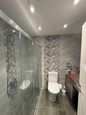 Hair dryer, towels, soap, shampoo - Chic huge villa with sea view private pool 4 bedrooms, 2 living room in Bodrum (Mugla)