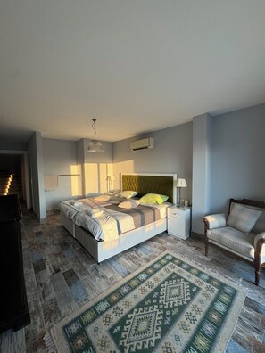 4 bedrooms, iron/ironing board, WiFi, bed sheets - Chic huge villa with sea view private pool 4 bedrooms, 2 living room in Bodrum (Mugla)