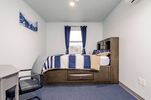 2 chambres, bureau, fer et planche à repasser, Wi-Fi