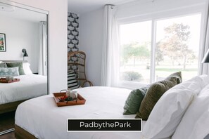 3 bedrooms, desk, iron/ironing board, travel cot