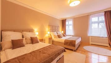 3 bedrooms, desk, iron/ironing board, travel cot