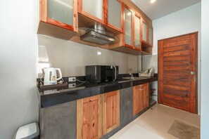 Appartement Standard, accessible aux personnes à mobilité réduite ( Calm and Spacious Studio View 1) | Coin cuisine privé