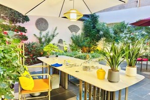 Unclassified image, 3 of 14, button - Junyue Hotel (Yuanmou)