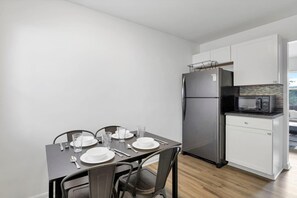 Dining - The Northtowne Getaway (Columbus)