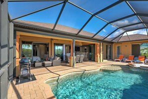 A heated pool - Serenity | Canal View | Dock | Pool | Spa | Lounge (Port Charlotte)