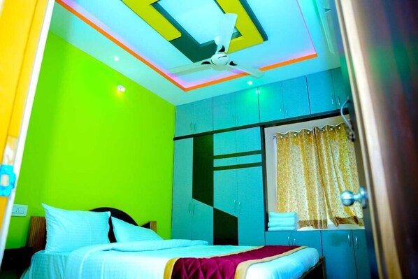 2 bedrooms, iron/ironing board, WiFi, bed sheets - Apartment 1 - Spacious 2BR apartment in Tirupati. (Tirupati)