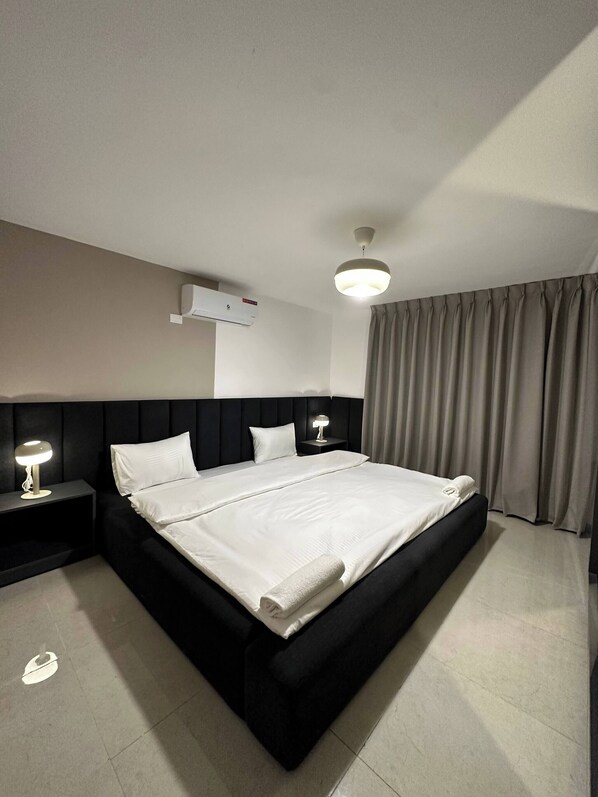 1 bedroom, WiFi, bed sheets - Stylish Luxe Apartment Fr 0005 (Amman)