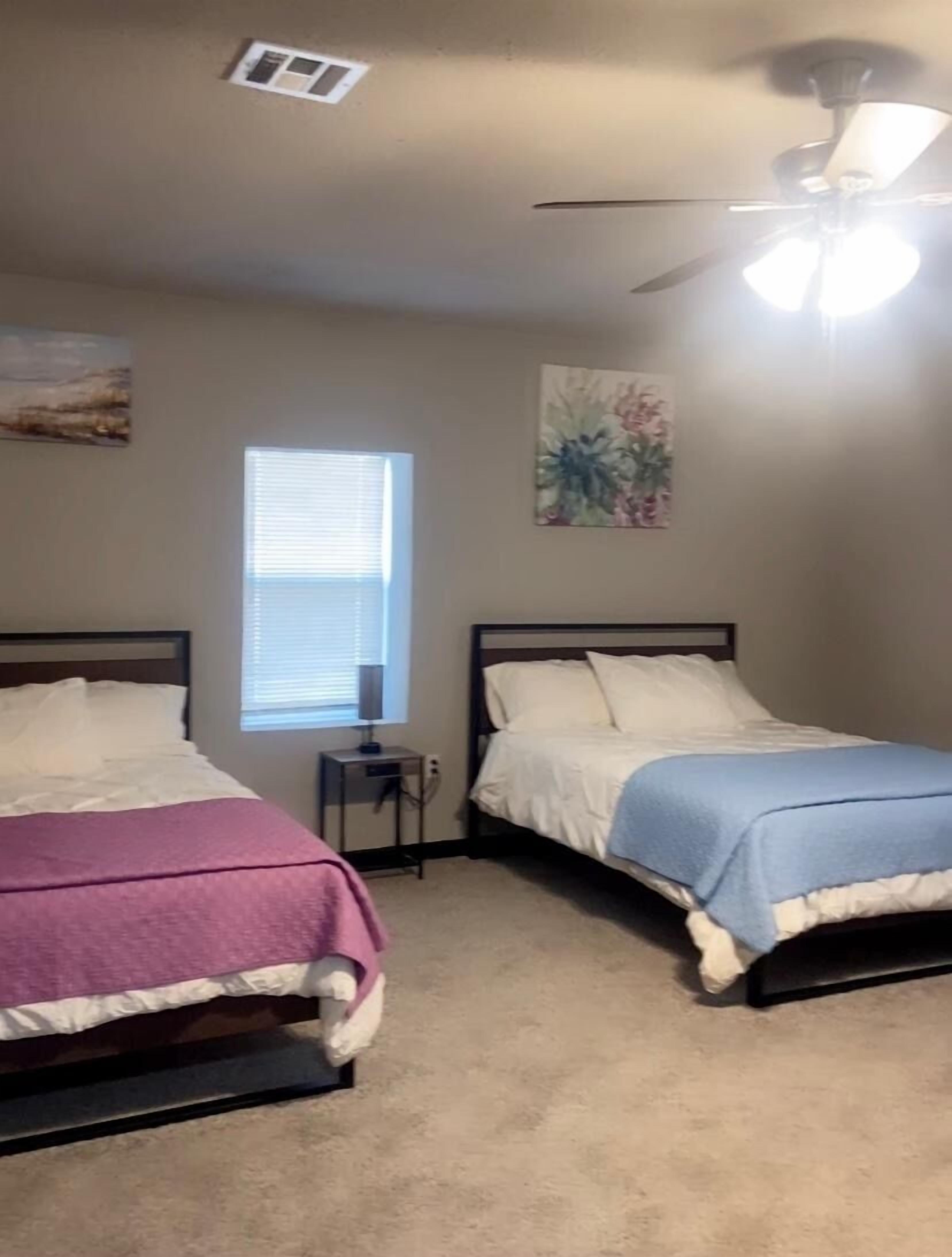 4 bedrooms, iron/ironing board, free WiFi, bed sheets