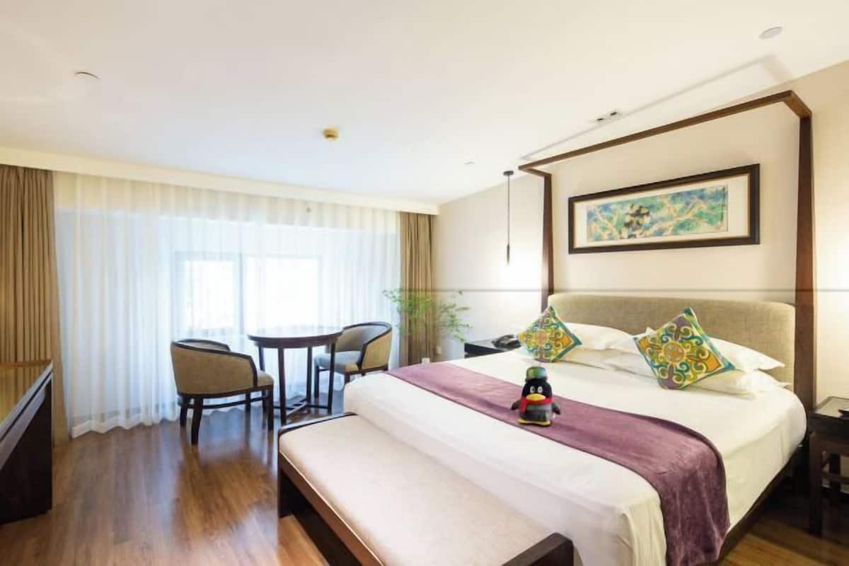 1 phòng ngủ, bộ đồ giường cao cấp, chăn bông, nệm có lớp đệm bông