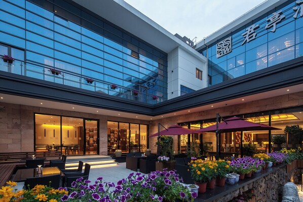 Exterior - SSAW Boutique Shanghai South Xuhui RiYueGuang (Shanghai)