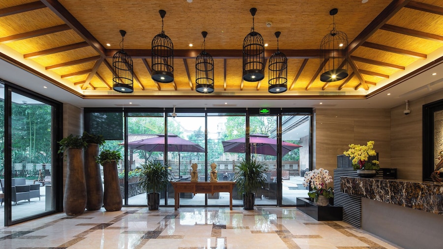 SSAW Boutique Shanghai South Xuhui RiYueGuang