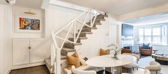 Stay in the Heart of Annapolis on King George Street Steps to USNA Gate 1 & Main Street