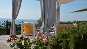Unclassified image, 4 of 18, button - agriturismo la pergola (Forio)