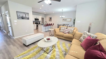 Home Run Hideaway by LSU Alex Box Stadium - BC1027