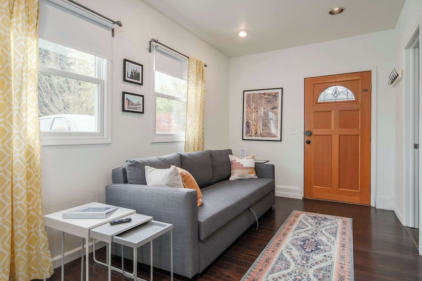 #Stayinmydistrict Kenton Private Guest House - Portland, OR