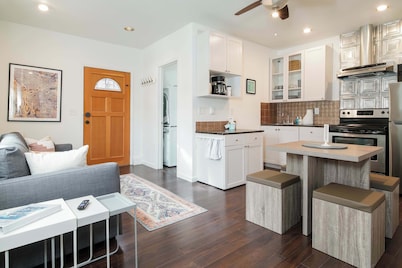 #StayinMyDistrict Kenton Private Guest House