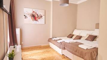 2 Schlafzimmer, Schreibtisch, Bügeleisen/Bügelbrett, kostenloses WLAN