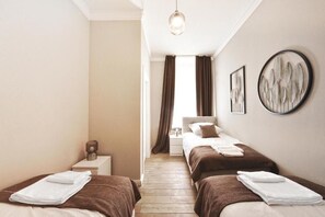 2 chambres, bureau, fer et planche à repasser, Wi-Fi gratuit