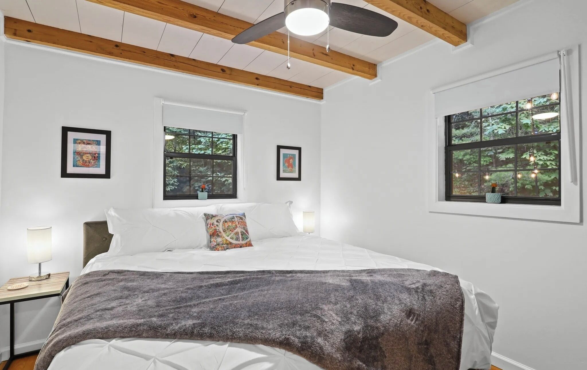 2 chambres, fer et planche à repasser, Wi-Fi, draps fournis