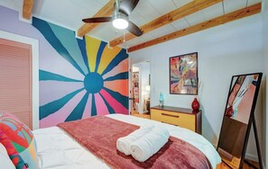 2 chambres, fer et planche à repasser, Wi-Fi, draps fournis