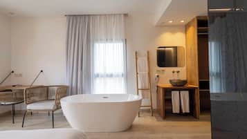 Suite Studio Junior, vue partielle sur la mer