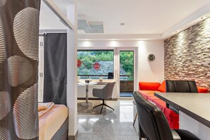 1 camera, Wi-Fi gratuito, lenzuola