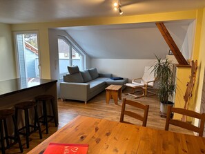 Interior - Apartment 'Antoniusblick' with Private Terrace and Wi-Fi (Schlitz)
