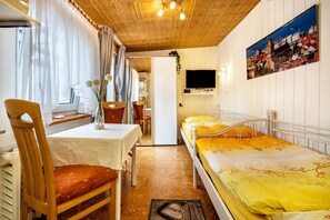 1 makuuhuone, ilmainen Wi-Fi, vuodevaatteet