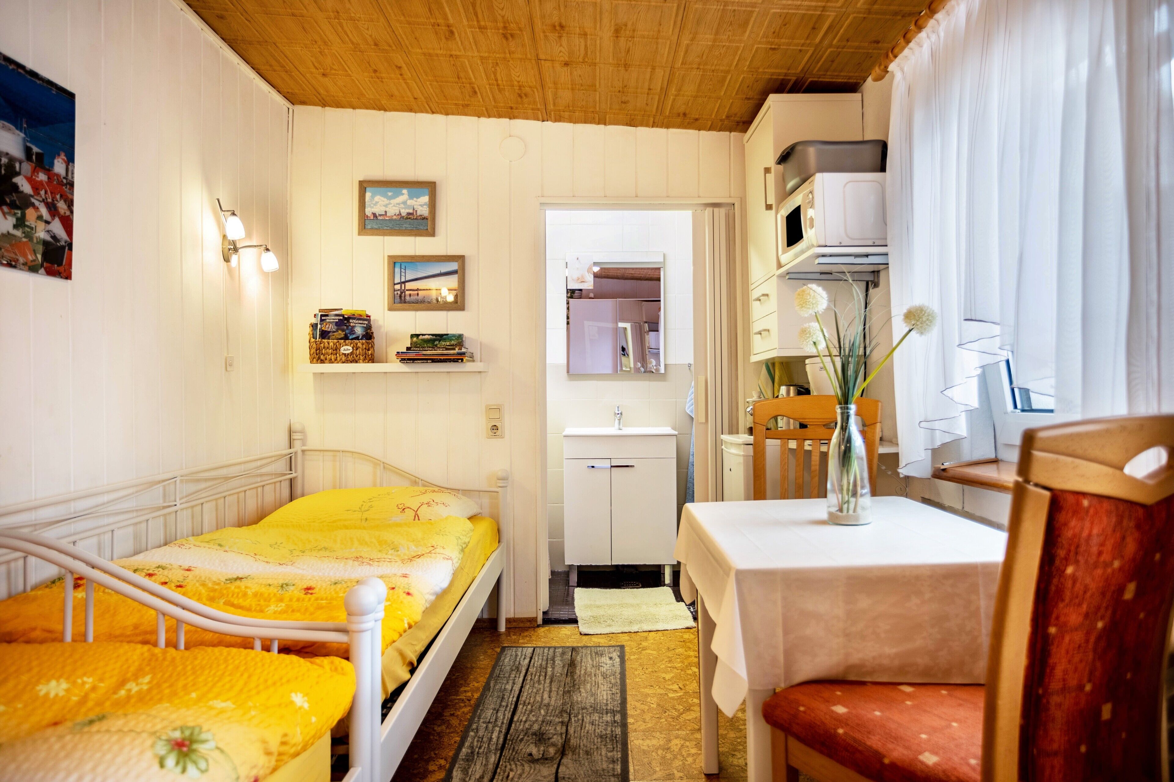 1 quarto, Wi-Fi de cortesia, roupa de cama