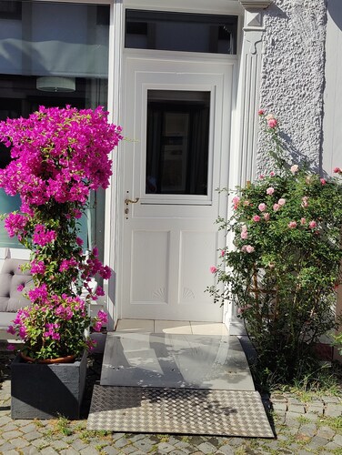 Studio Apartment 'Loft 30 Qm' with Shared Terrace and Wi-Fi