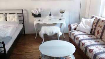 1 Schlafzimmer, Bügeleisen/Bügelbrett, kostenloses WLAN, Bettwäsche