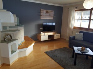 Televisión, chimenea y tenis de mesa 