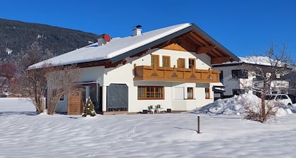 Holiday Apartment 'Apart Waldblick' with Mountain View, Shared Terrace & Wi-Fi (No Kitchen)
