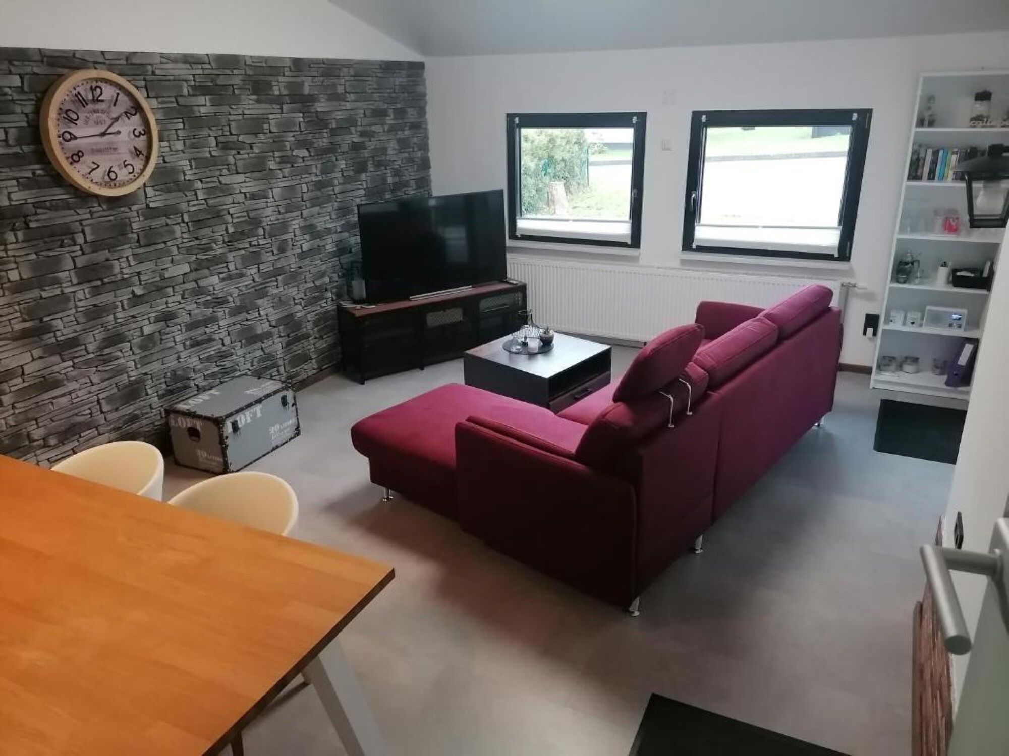 Fernseher, Tischtennisplatte