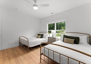 5 bedrooms, iron/ironing board, travel crib, free WiFi