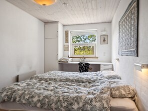 2 bedrooms, WiFi