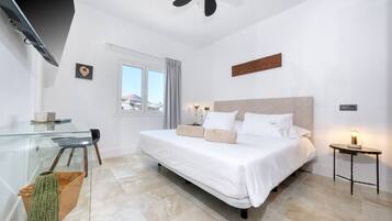 1 bedroom, in-room safe, iron/ironing board, free WiFi