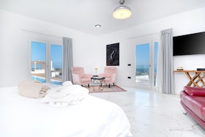 1 bedroom, in-room safe, iron/ironing board, free WiFi