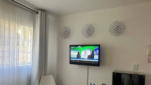 Apartment, 1 Bedroom | Room amenity - Charming Executive Studio, Solar Power, Wifi (Johannesburg)